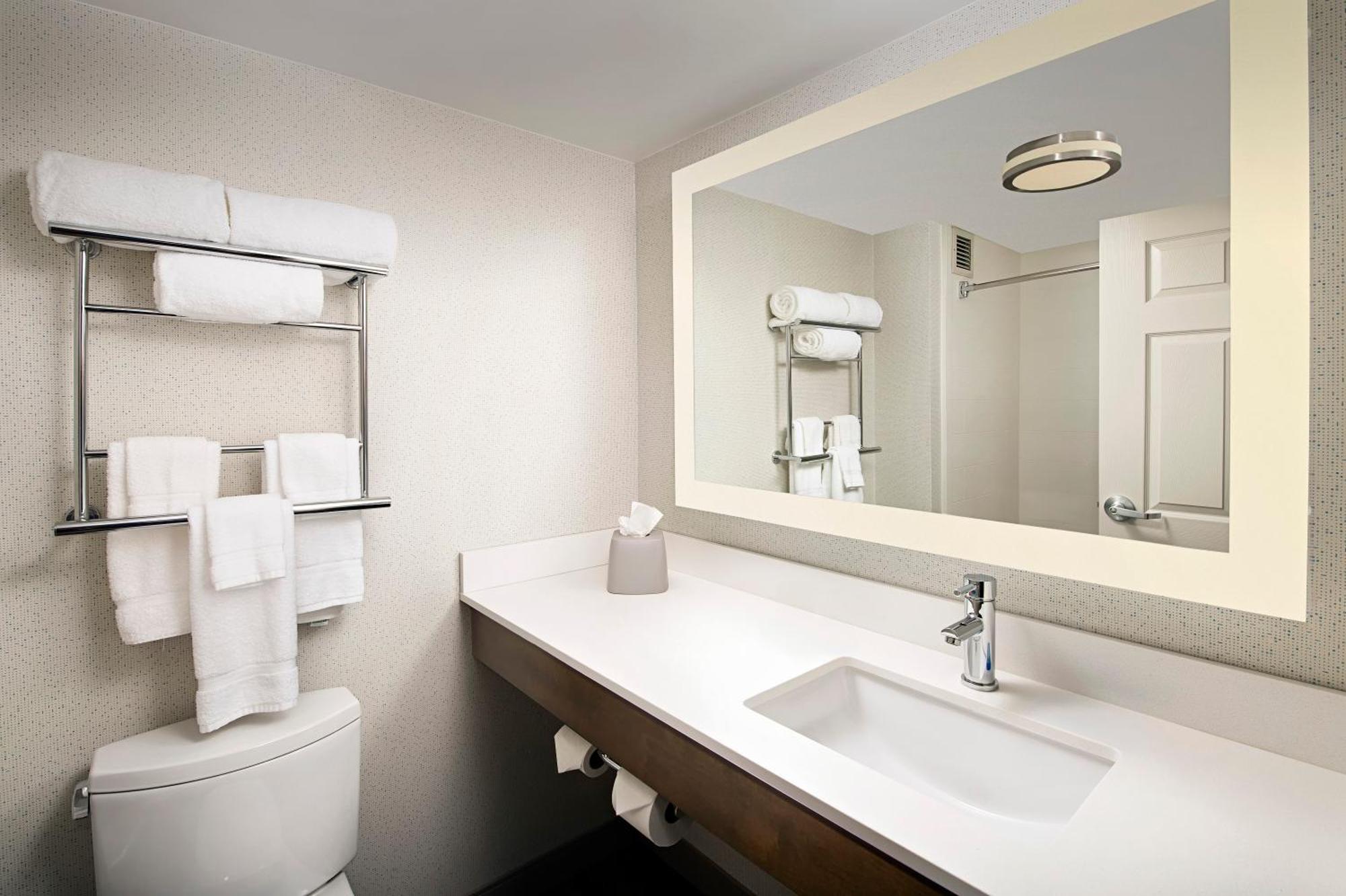 לינטיקום Holiday Inn Express & Suites Baltimore - BWI Airport North By Ihg מראה חיצוני תמונה